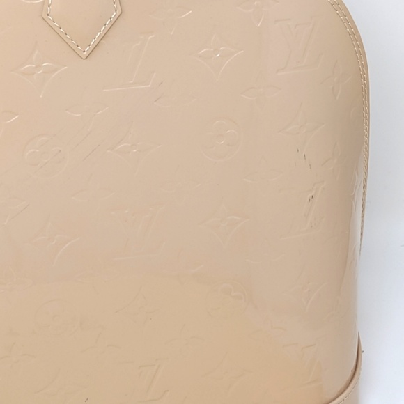 Auth Louis Vuitton Rose Angelique MORE PHOTOS - Picture 7 of 8